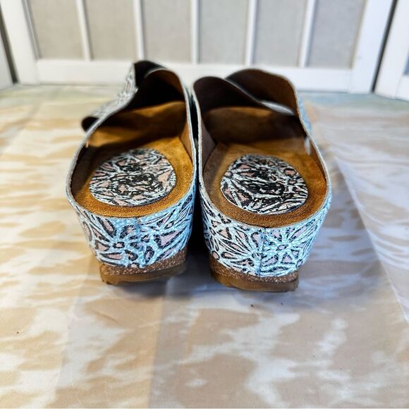 HEE LEATHER SANDALS - Picture 3 of 13